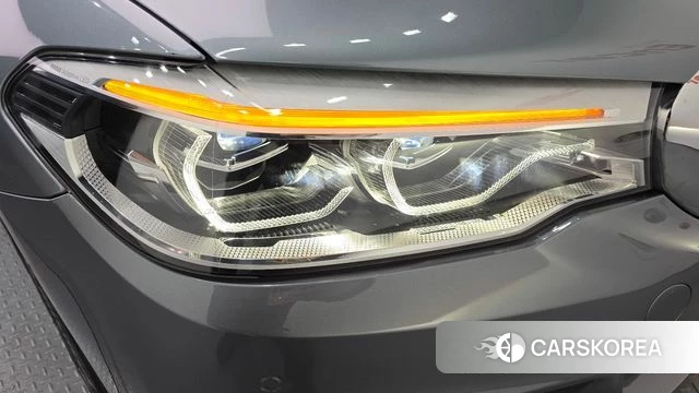 BMW 5 Series (G30) id 4246262 из Кореи 14