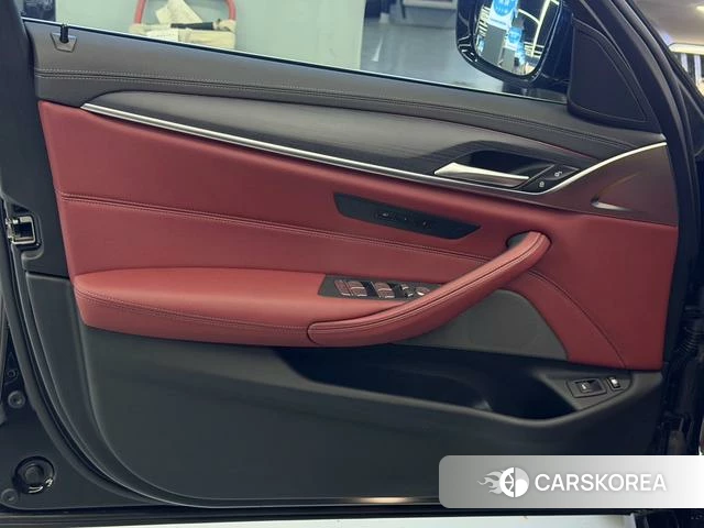 BMW 5 series PHEV id 4211024 из Китая 14