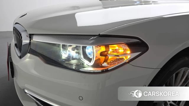 BMW 5 Series (G30) id 4416753 из Кореи 14