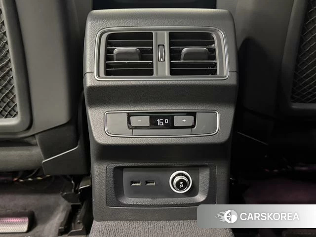 Audi Q5L id 4213455 из Китая 14