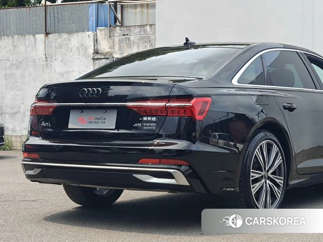 Audi A6L id 4299706 из Китая 14
