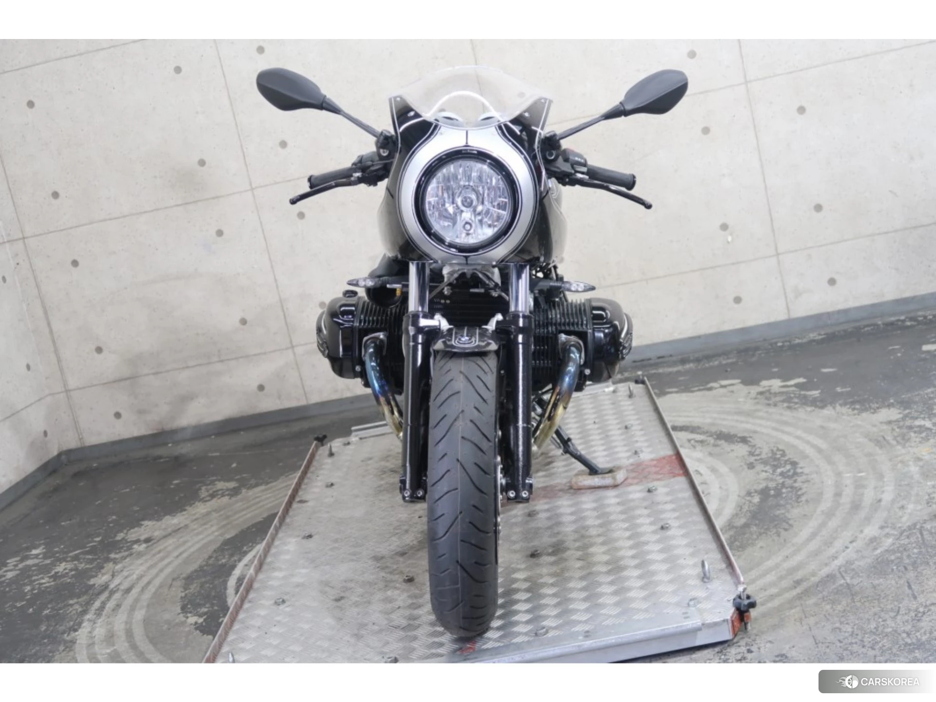 BMW R NINE T RACER id 4374334 из Японии 14