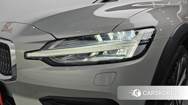 Volvo V60 Cross-Country 2nd Generation id 4482422 из Кореи 14