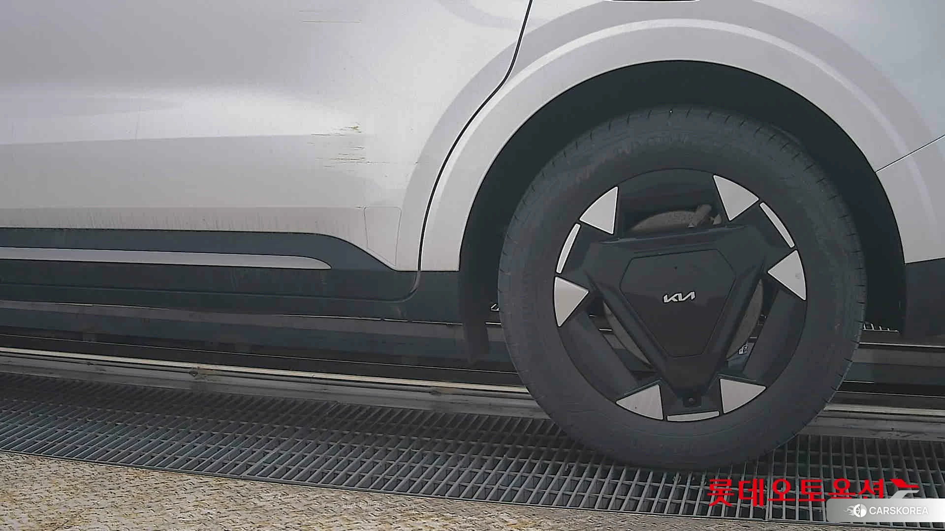 Kia Carnival Hybrid id 3888292 из Кореи 14