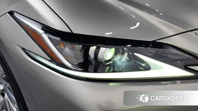 Lexus ES300h 7th generation id 4696737 из Кореи 14