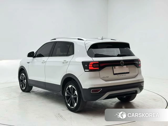 Volkswagen Exploring the shadow id 4276418 из Китая 14