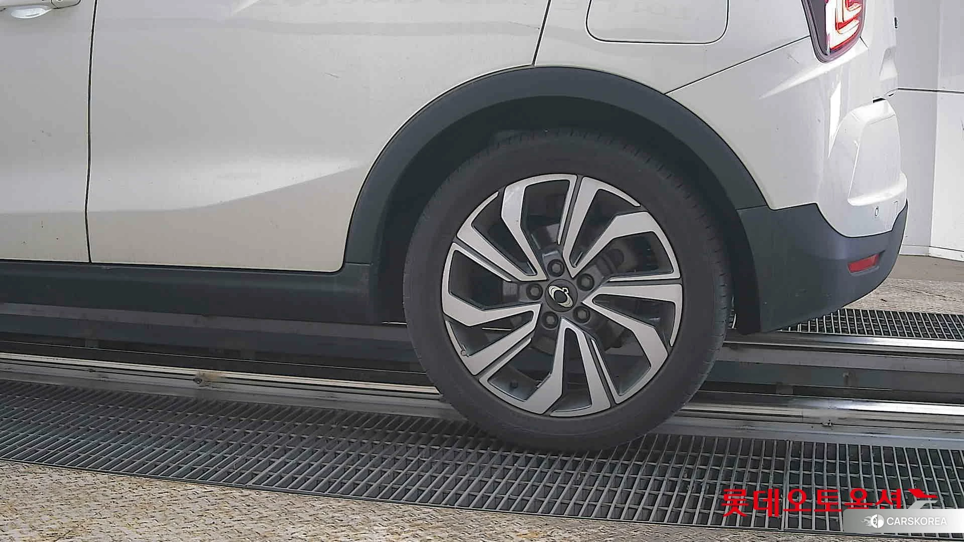 SsangYong Tivoli id 3869458 из Кореи 14