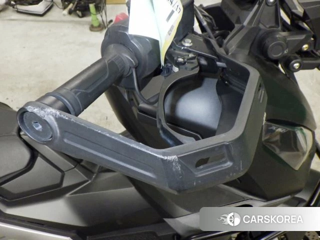 Honda X-ADV 750 id 3949945 из Японии 14