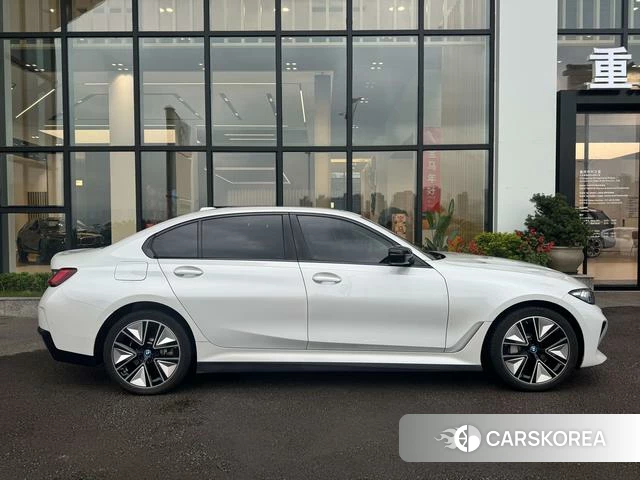 BMW i3 id 3913533 из Китая 14