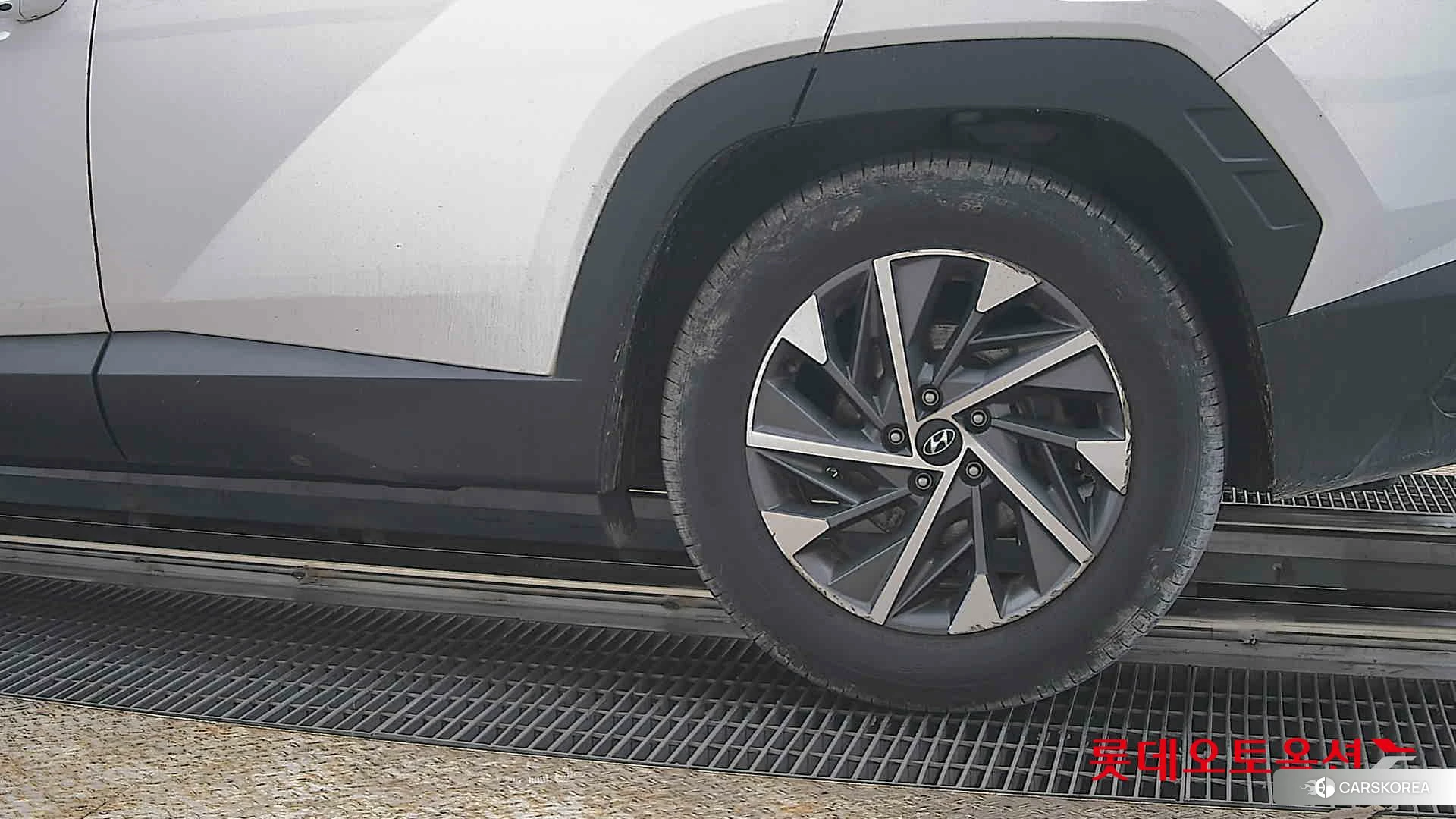 Hyundai Tucson id 3882075 из Кореи 14