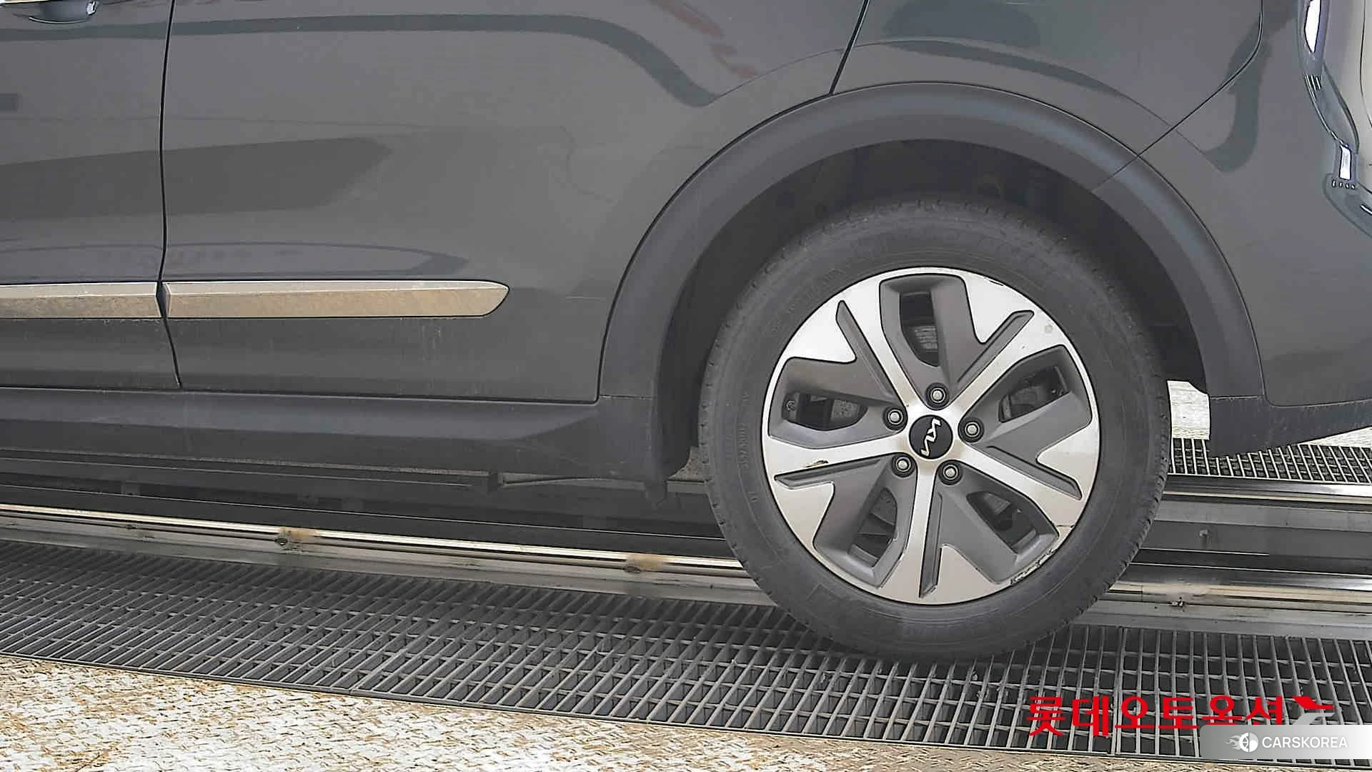 Kia Niro EV id 3875764 из Кореи 14