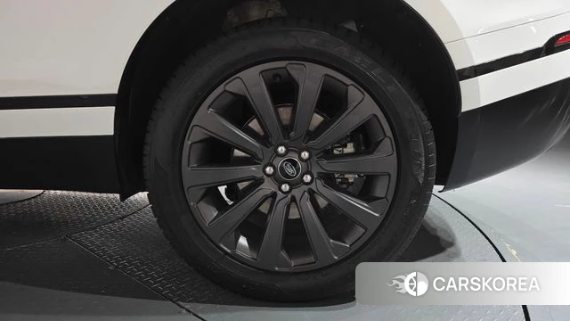 Land Rover Range Rover Velar id 4230610 из Кореи 14