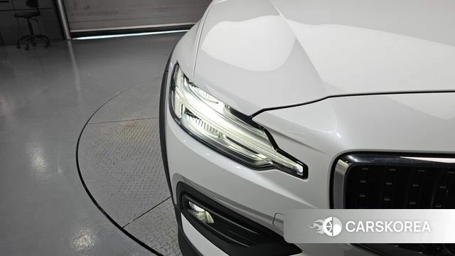 Volvo V60 Cross-Country 2nd Generation id 4853522 из Кореи 14
