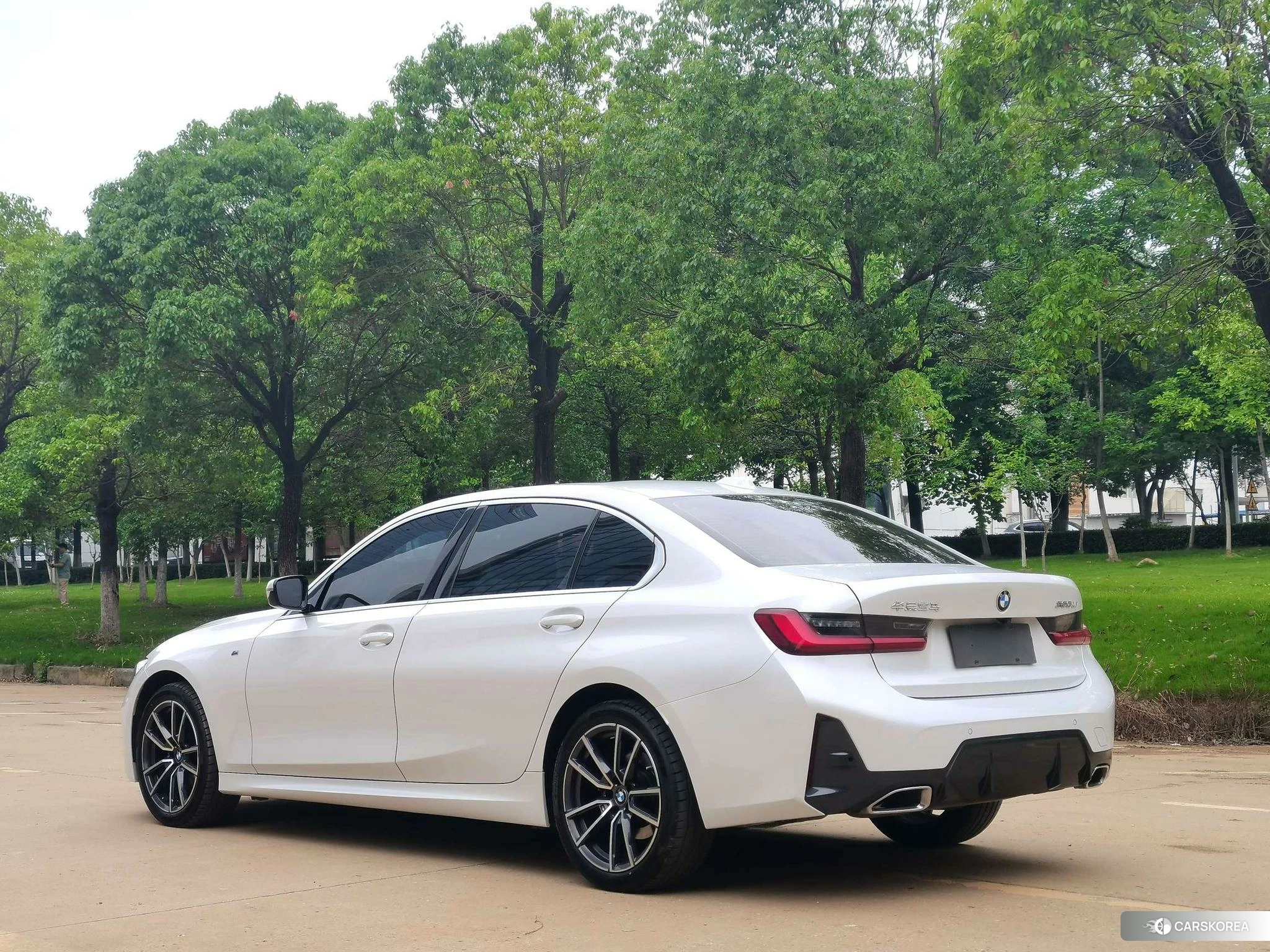 BMW 3 series id 4473557 из Китая 14