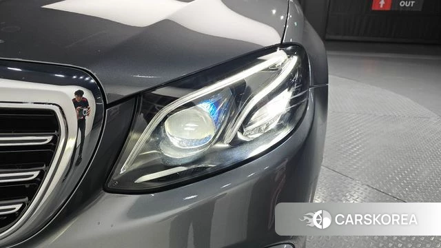 Mercedes-Benz E-Class W213 id 4708140 из Кореи 14