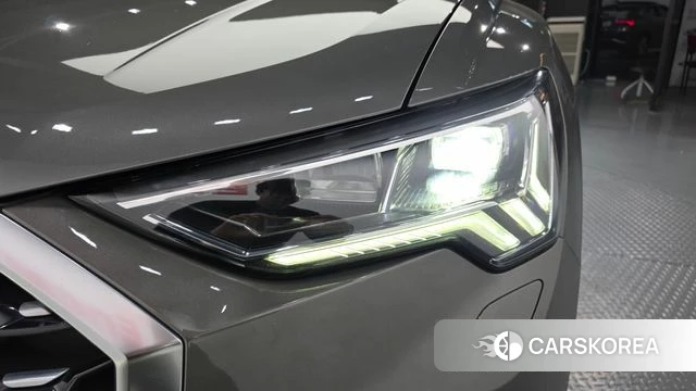 Audi Q3 (F3) id 4464621 из Кореи 14