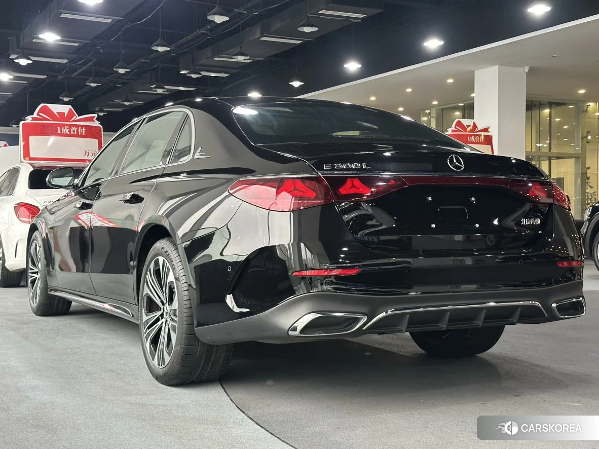 Mercedes-Benz E-Class id 4498577 из Китая 14