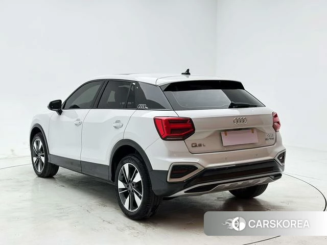 Audi Q2L id 4380525 из Китая 14
