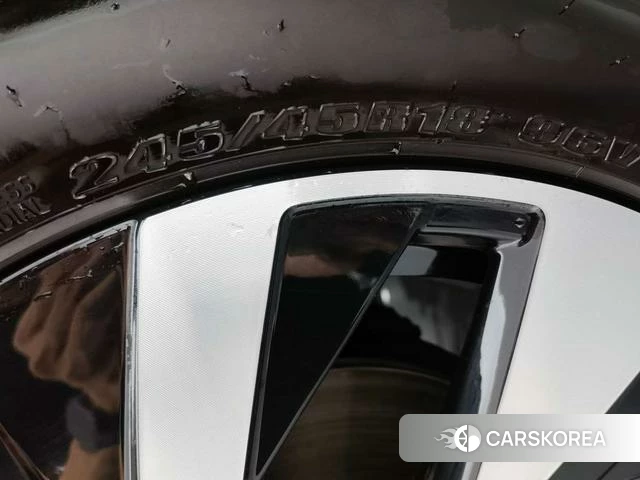 Volkswagen Passat id 4348599 из Китая 14