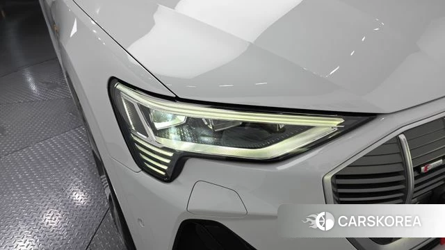 Audi e-Tron id 4585743 из Кореи 14