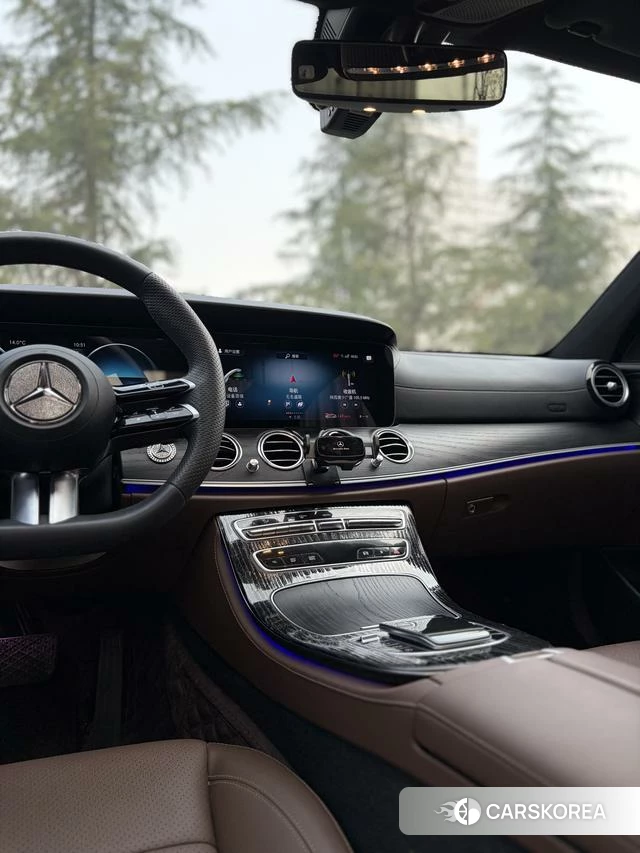 Mercedes-Benz E-class id 4260511 из Китая 14