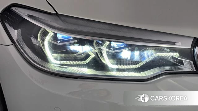 BMW 5 Series (G30) id 4894823 из Кореи 14