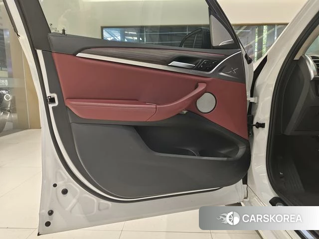 BMW X3 id 4277116 из Китая 14