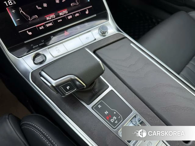 Audi A6L id 4297561 из Китая 14