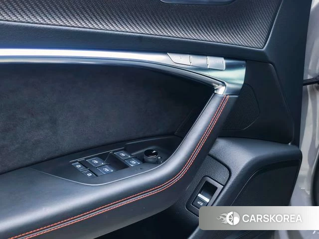 Audi RS 7 id 4368371 из Китая 14