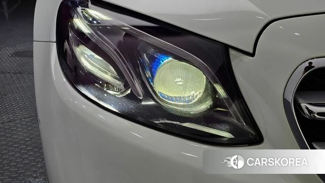 Mercedes-Benz E-Class W213 id 4759549 из Кореи 14