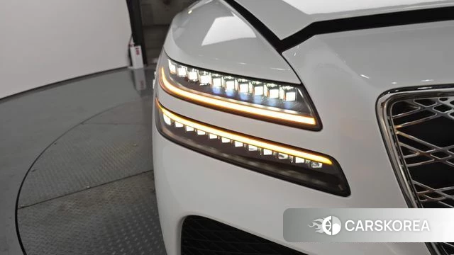 Genesis GV80 id 4584300 из Кореи 14