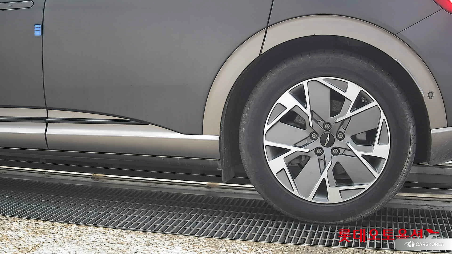 Hyundai GV60 id 3875832 из Кореи 14