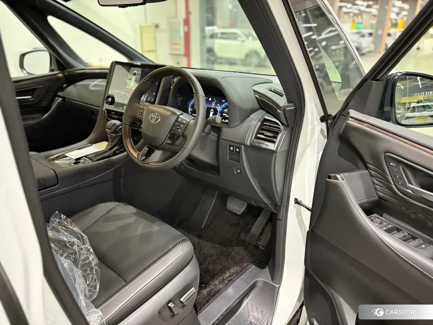 Toyota Elfa id 4686237 из Китая 14