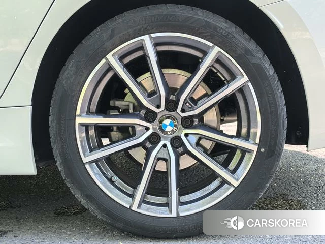 BMW 3 series id 4275347 из Китая 14