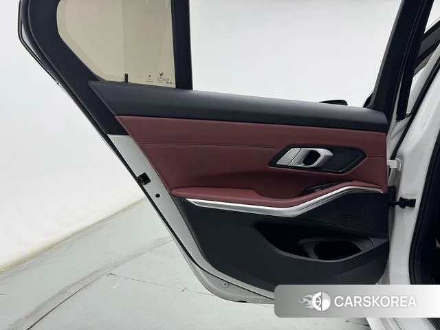 BMW 3 series id 4290128 из Китая 14