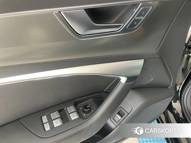 Audi A6L id 4348964 из Китая 14