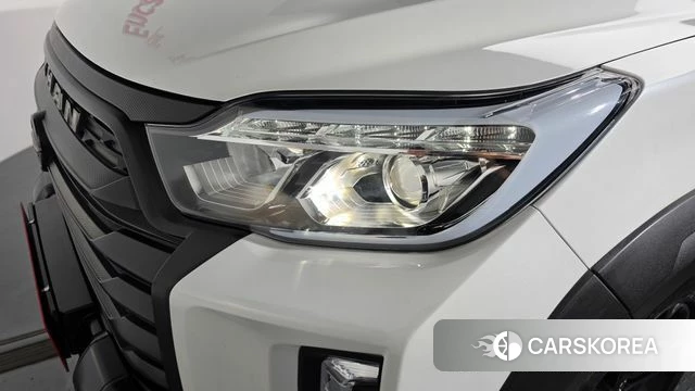 Ssangyong The New Rexton Sports Cannes id 4308991 из Кореи 14