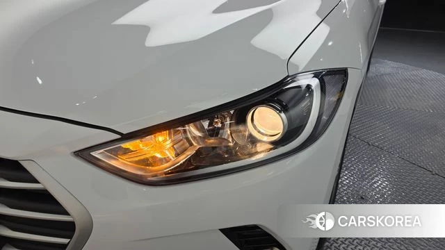 Hyundai Avante AD id 4197195 из Кореи 14