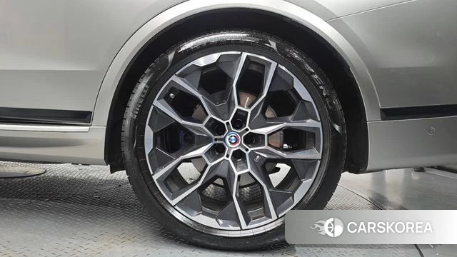 BMW X7 (G07) id 4242923 из Кореи 14