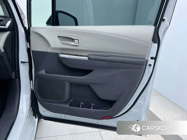 Toyota Saina id 4263432 из Китая 14