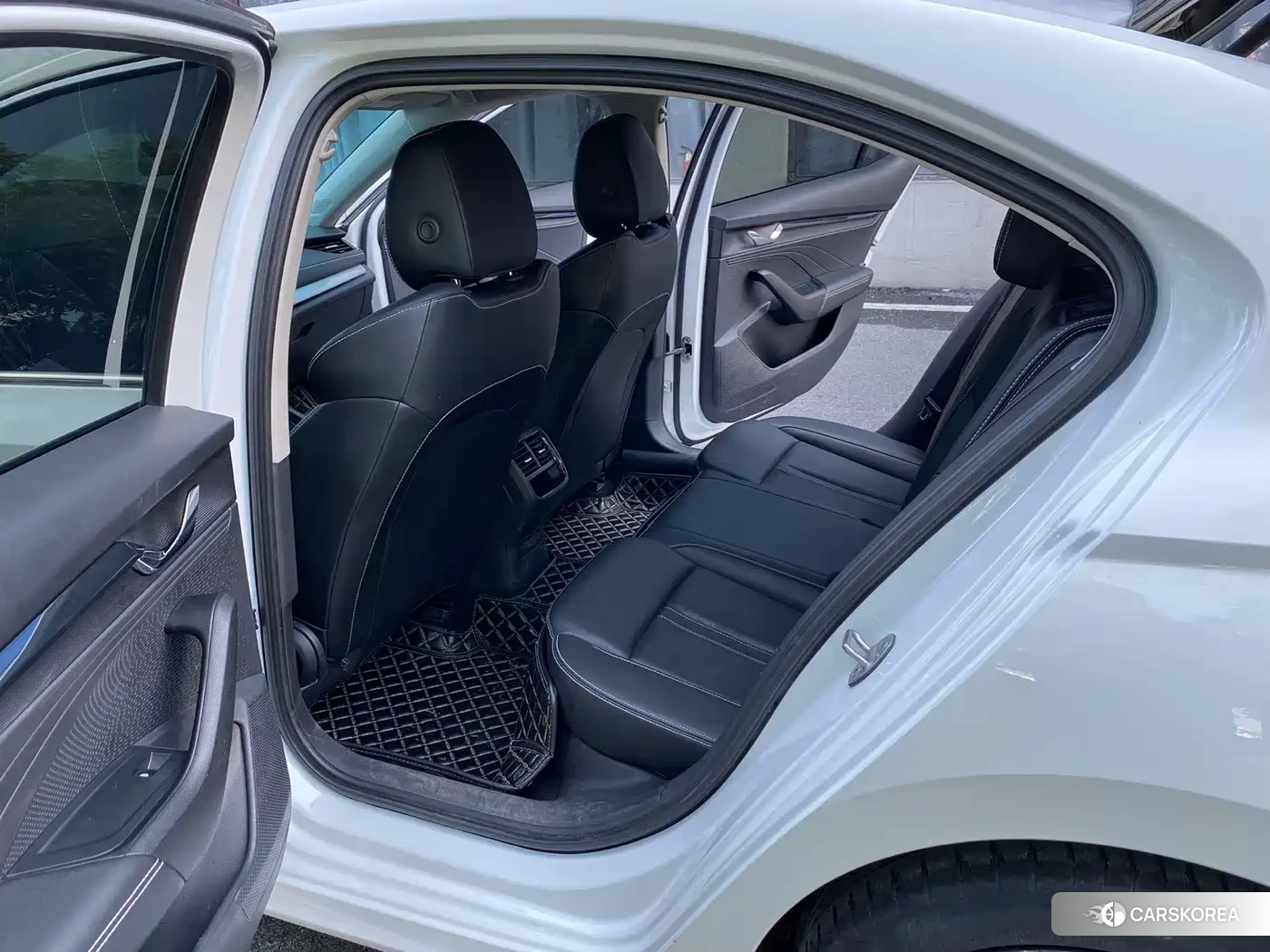 Skoda Octavia id 4538654 из Китая 14