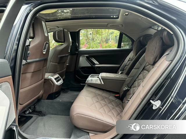 BMW 7 series id 3926877 из Китая 14