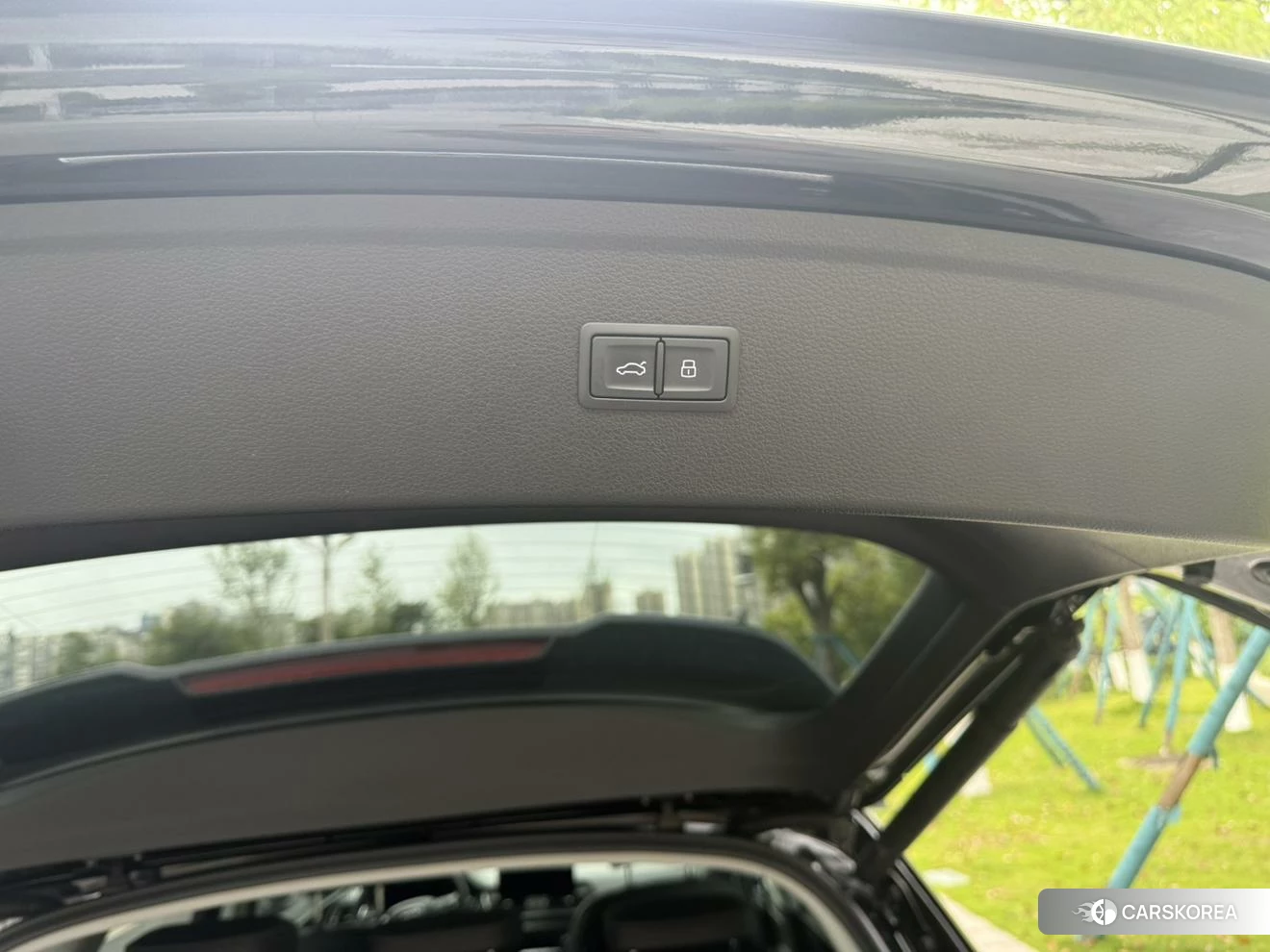 Audi Q5L id 4510435 из Китая 14