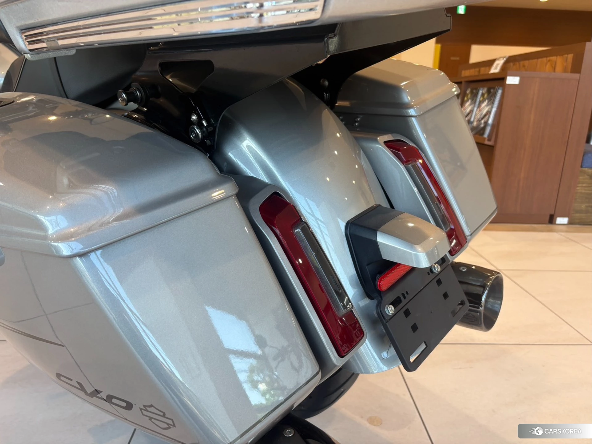 Harley-Davidson Road Glide FLTRXSE1800 CVO id 4373752 из Японии 14