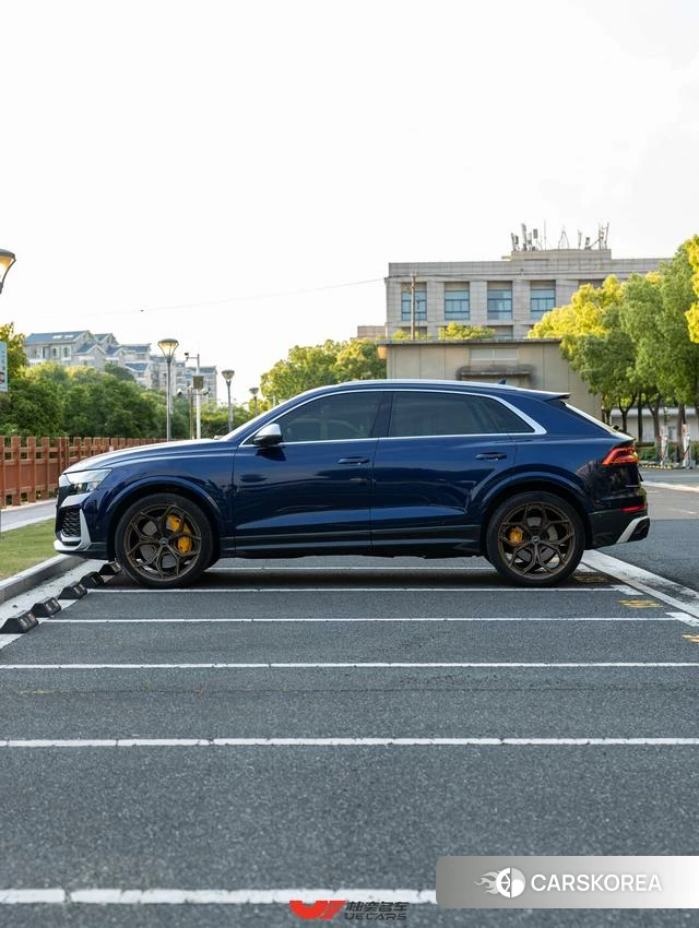 Audi RS Q8 id 4271122 из Китая 14
