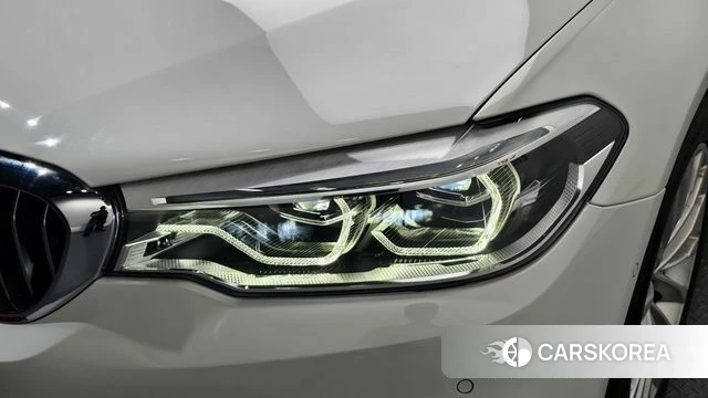 BMW 5 Series (G30) id 4751352 из Кореи 14