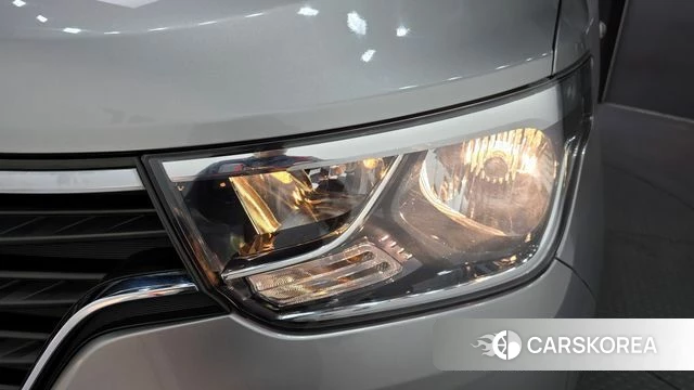 Hyundai The New Grand Starex id 4285601 из Кореи 14