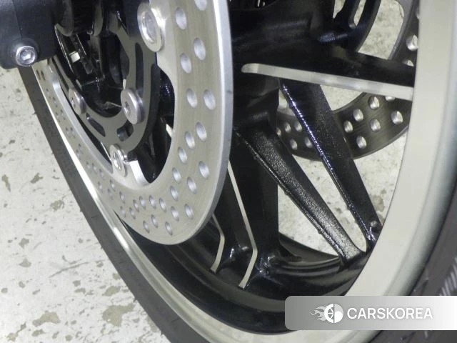 Kawasaki Z900RS id 3949014 из Японии 14