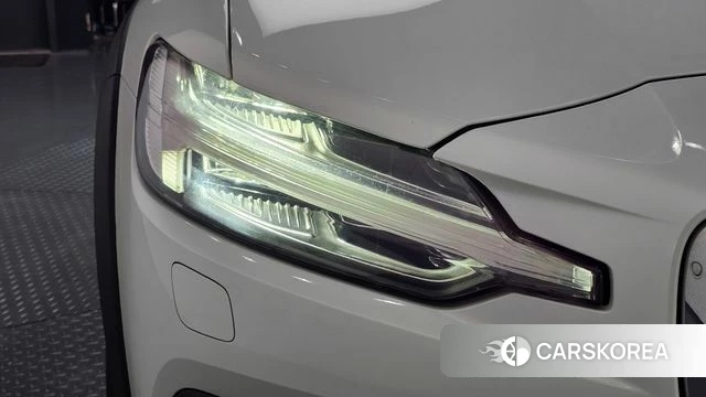 Volvo V60 Cross-Country 2nd Generation id 4849005 из Кореи 14