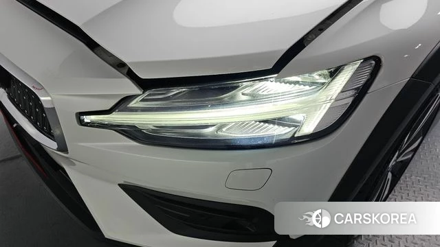 Volvo V60 Cross-Country 2nd Generation id 4224935 из Кореи 14